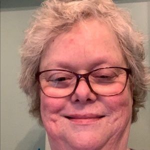 Meet your Posher, Carla